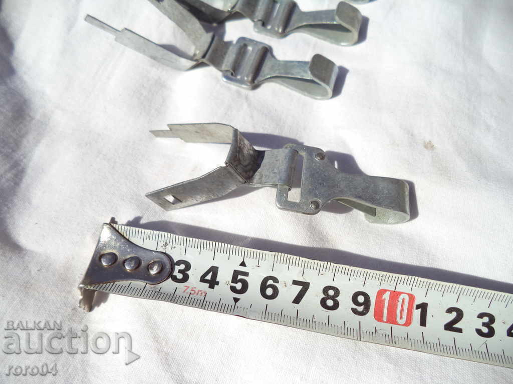 Delivery of BRAND NEW CARRIERS / CLIPS FOR ARMY CANTEENS - NEW Delivery of BRAND NEW CARRIERS / CLIPS FOR ARMY CANTEENS - NEW