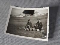 1943 Military Photo Soldiers Uniform Epaulettes Eating Lunch