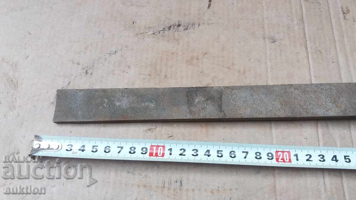 FERĂSTRĂU VECHI cu preț 2.99 BGN | € 1.53 FERĂSTRĂU VECHI cu preț 2.99 BGN | € 1.53