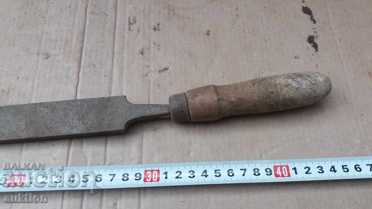 Livrarea FERĂSTRĂU VECHI Livrarea FERĂSTRĂU VECHI