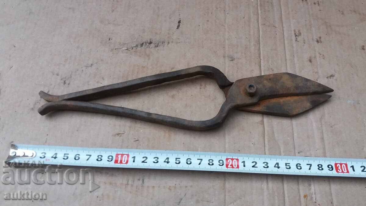 Livrarea FOARCINE FORJAȚE DE RENAȘTERE Livrarea FOARCINE FORJAȚE DE RENAȘTERE