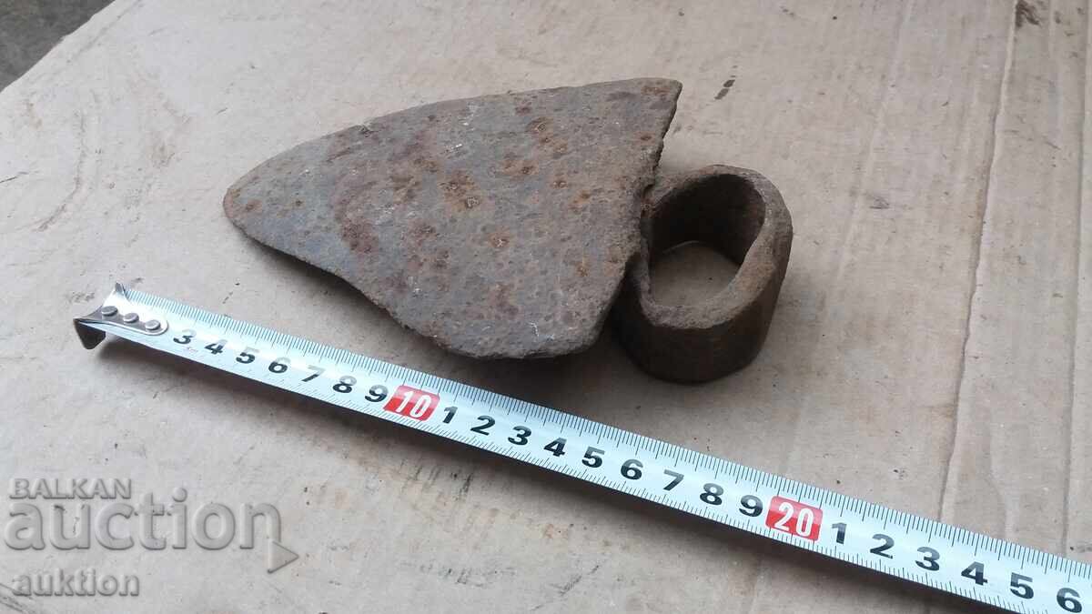 ΠΑΛΙΟ ΣΦΥΡΗΤΟ ΕΡΓΑΛΕΙΟ ΤΣΑΠΑΣ με τιμή 6.99 BGN | € 3.57