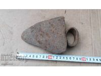 Unealtă veche de sapă forjată