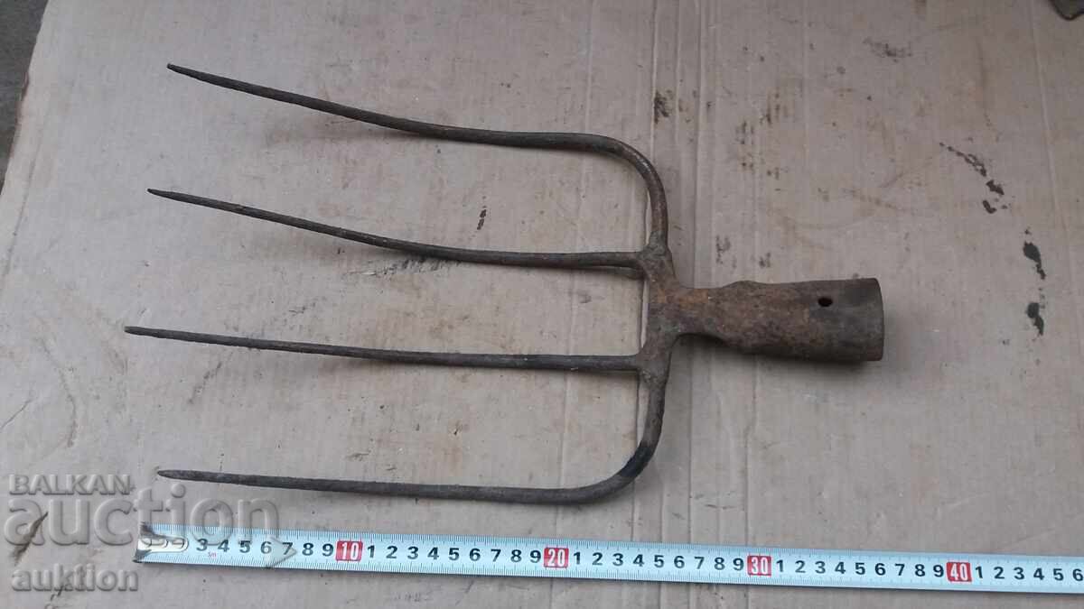 ΠΑΛΑΙΟ ΕΞΟΧΙΚΟ ΣΠΙΤΙ με τιμή 6.99 BGN | € 3.57