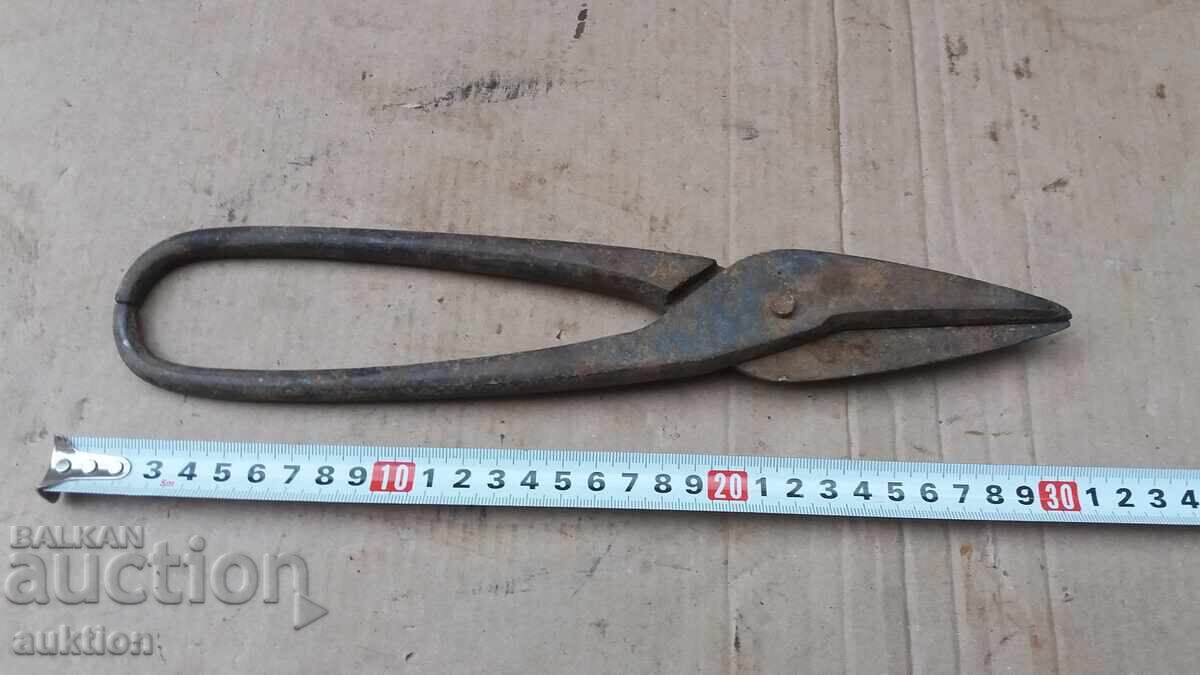 Livrarea foarfece forjate vechi