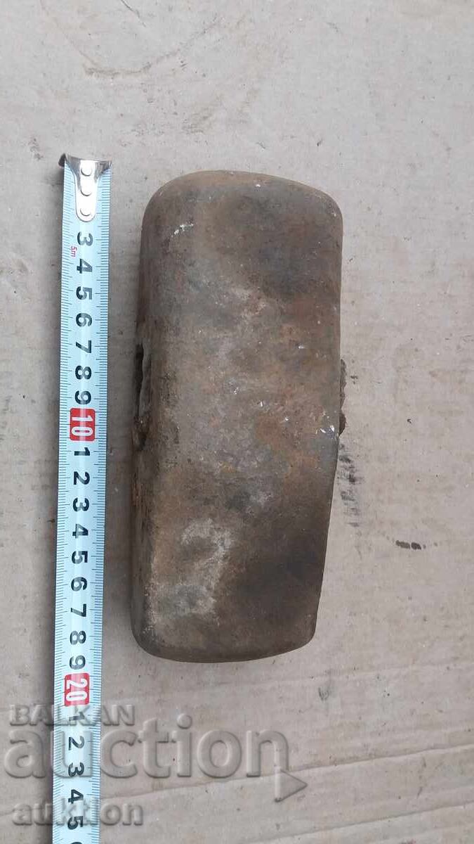 Аукцион МАСИВЕН ЧУК - 4 КГ. - БОЕН