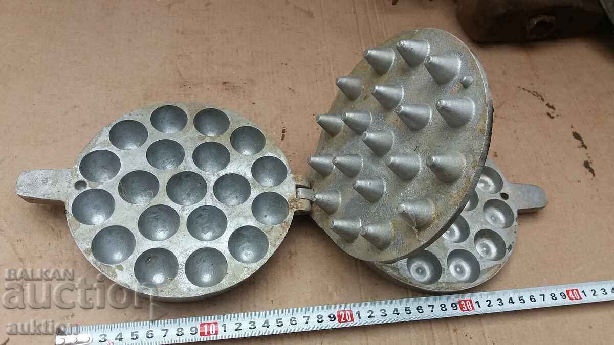 Livrarea FORMĂ PENTRU PRĂJITURI, ALUMINIU MASIV