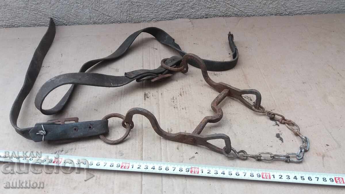 Δημοπρασία Σφυρήλατο Αναγεννησιακό κόσμημα, ιπποσκευή Δημοπρασία Σφυρήλατο Αναγεννησιακό κόσμημα, ιπποσκευή