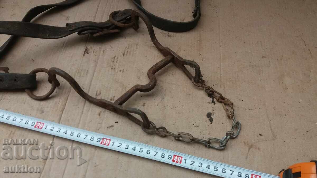 Παράδοση Σφυρήλατο Αναγεννησιακό κόσμημα, ιπποσκευή Παράδοση Σφυρήλατο Αναγεννησιακό κόσμημα, ιπποσκευή