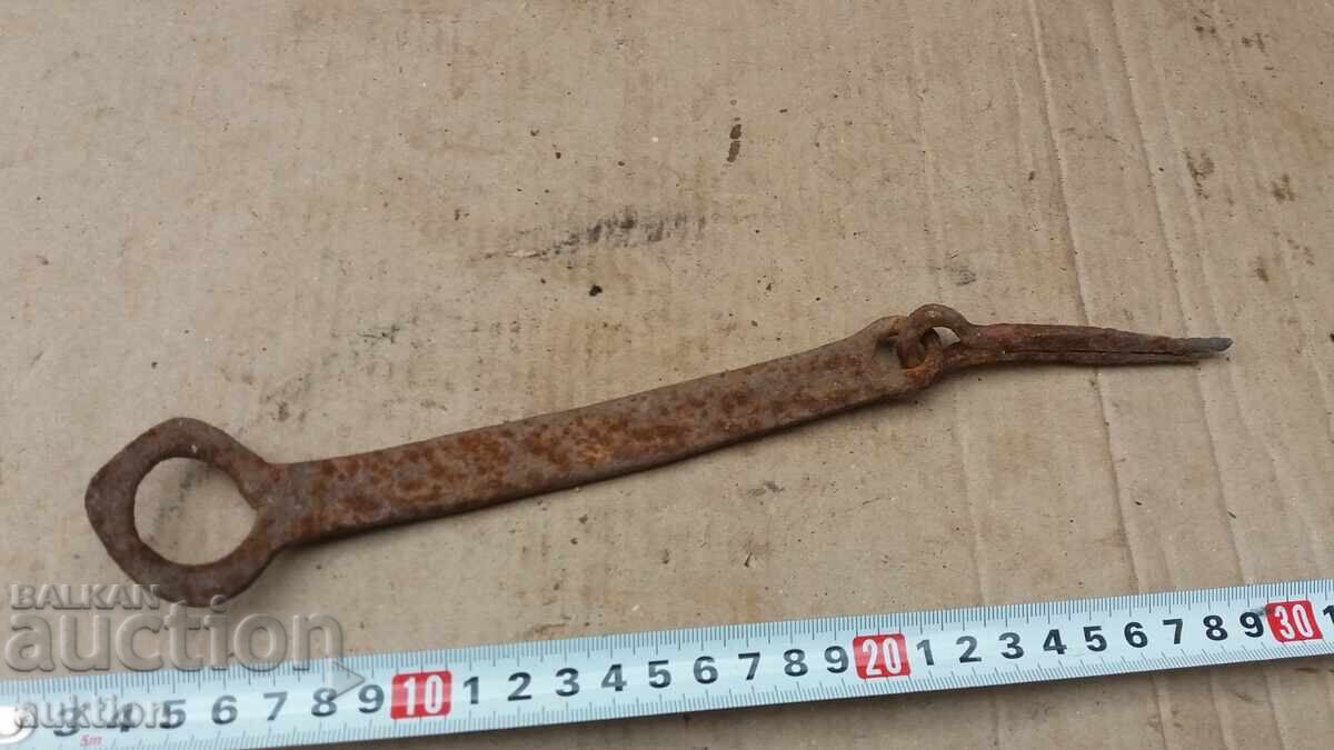 BACĂT PORȚI RENAȘTEREA FORJATĂ - 6 BACĂT PORȚI RENAȘTEREA FORJATĂ - 6