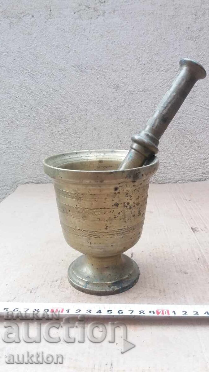 MASIVĂ MOARĂ DE BRONZ - 3 KG. RENAȘTERE MASIVĂ MOARĂ DE BRONZ - 3 KG. RENAȘTERE