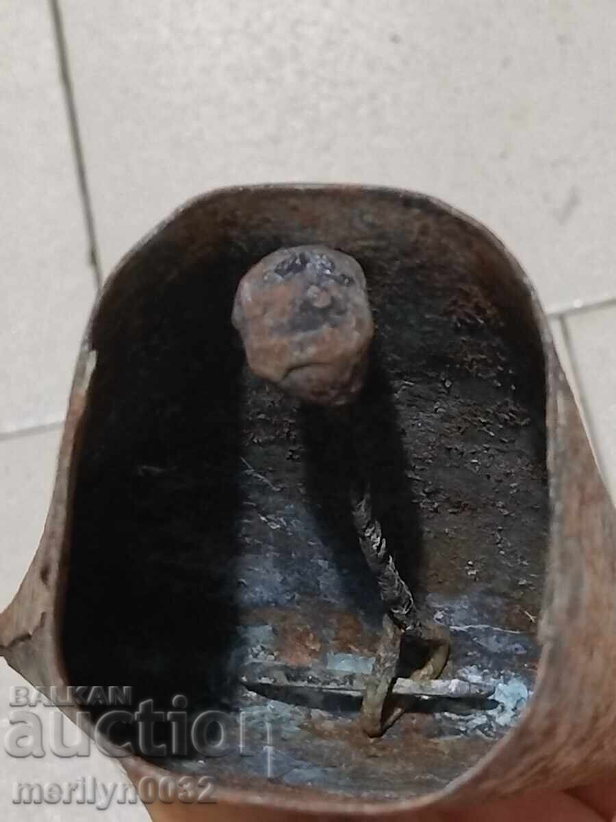 Παράδοση Αγόρι tumbelek bell chan bell