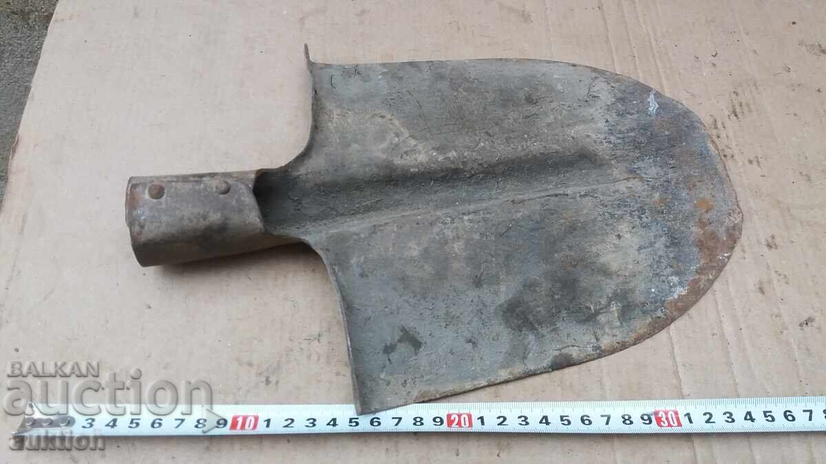 Livrarea LOPATĂ VECHE, DREAPTĂ, UNELTĂ