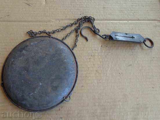 Licitație Cântar vechi în chilo și oca, palancă, cumpănă, începutul secolului XX Licitație Cântar vechi în chilo și oca, palancă, cumpănă, începutul secolului XX