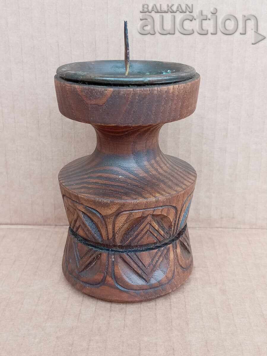 Доставка на Ретро винтидж Свещник с дърворезба