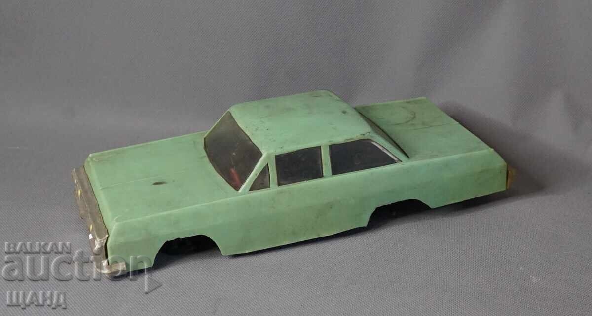 Стара СОЦ.Българска пластмасова играчка модел кола Стара СОЦ.Българска пластмасова играчка модел кола
