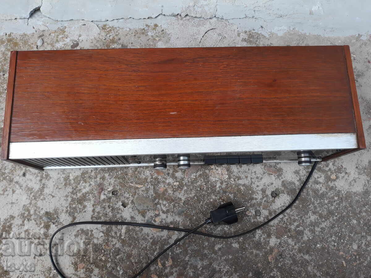 Доставка на Радио UNITRA Доставка на Радио UNITRA