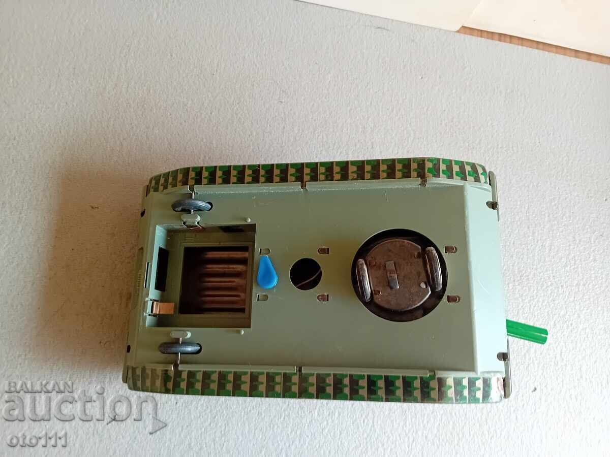 TANC VECHI DE JUCĂRIE DIN TABLĂ - 6