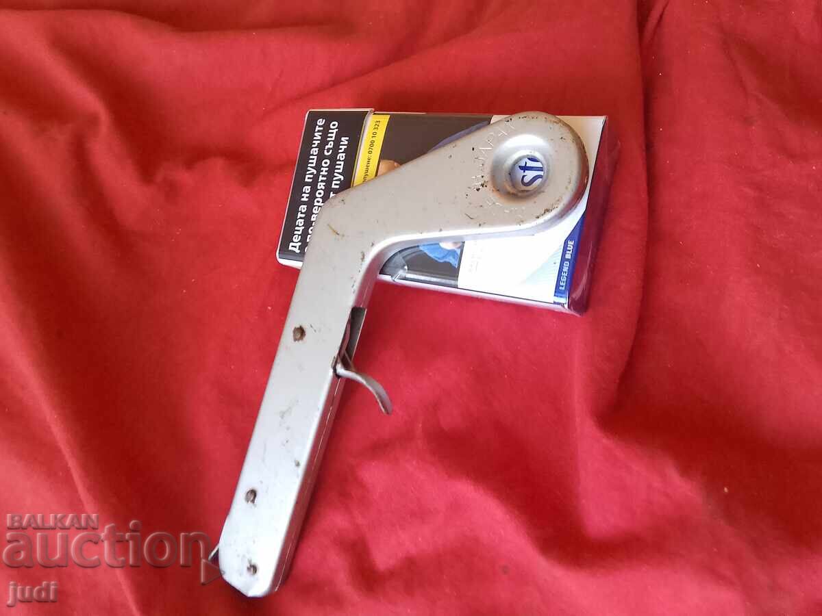 Метален капсов пистолет - 6 Метален капсов пистолет - 6