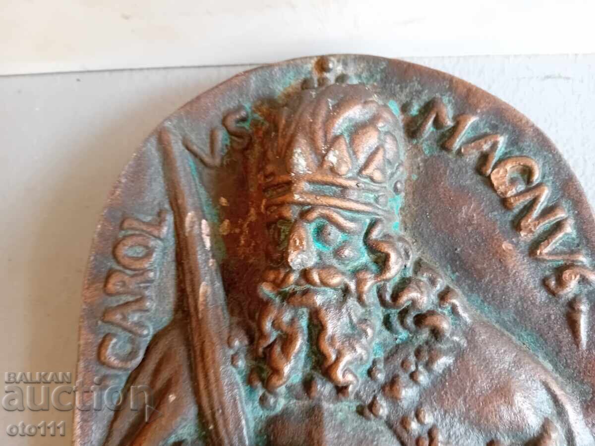 Licitație VECHI, METALIC, MASIV PANOU PENTRU PERETE Licitație VECHI, METALIC, MASIV PANOU PENTRU PERETE