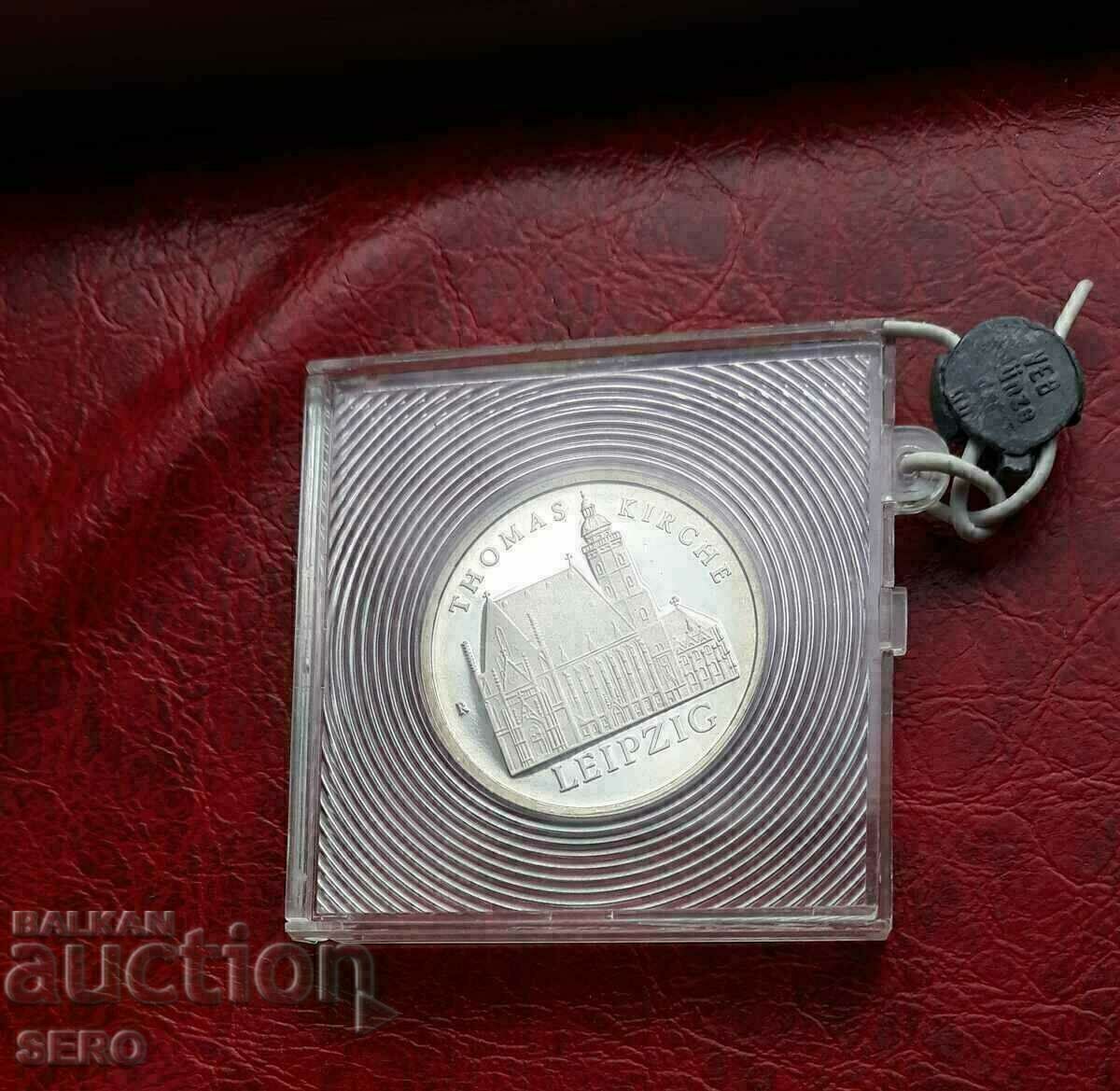 Аукцион Германия-ГДР-5 марки 1984-мат-гланц-изкл.рядка-тираж 5500 бр Аукцион Германия-ГДР-5 марки 1984-мат-гланц-изкл.рядка-тираж 5500 бр