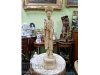 Minunată figurină asiatică mare