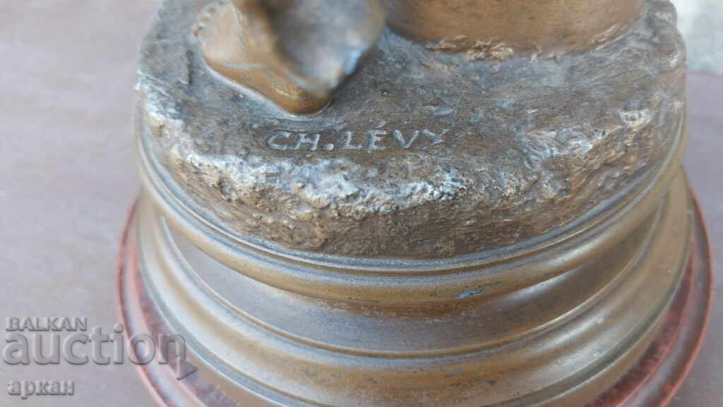 Доставка на Масивна авторска  френска скулптура  ,началото на XX век