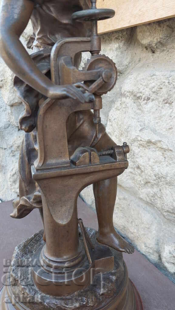 Масивна авторска  френска скулптура  ,началото на XX век - 5