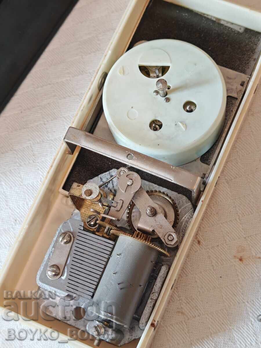 Δημοπρασία Σούπερ Σπάνιο Ρωσικό Σοσιαλιστικό (ΕΣΣΔ) Επιτραπέζιο Ρολόι με Φανάρι