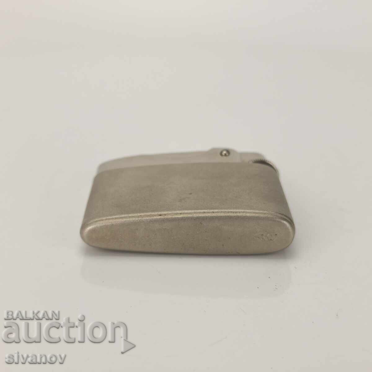 Auction Interesting old metal lighter #5994 Auction Interesting old metal lighter #5994