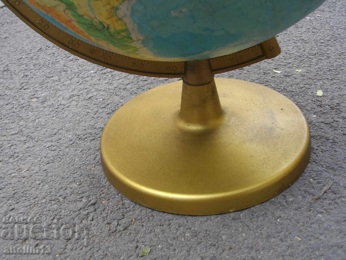 Livrarea GLOB MARE GEOGRAFIC VECHI, SOCIALIST