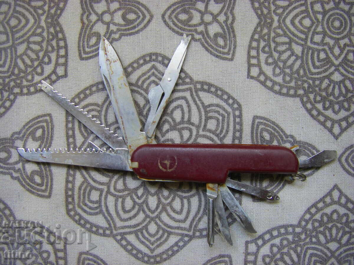 Briceag cu 11 instrumente cu preț 1.00 BGN | € 0.51 Briceag cu 11 instrumente cu preț 1.00 BGN | € 0.51