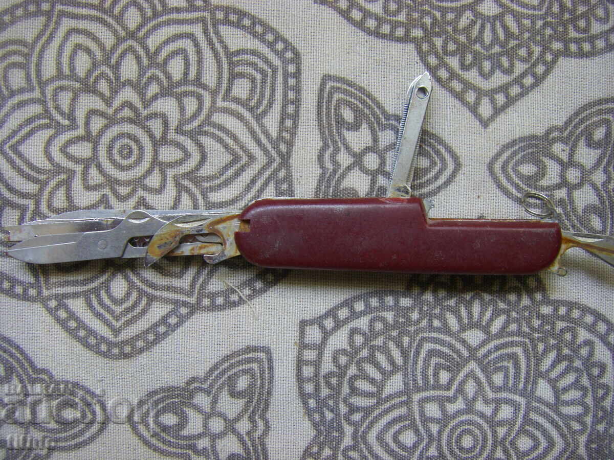 Licitație Briceag cu 11 instrumente Licitație Briceag cu 11 instrumente