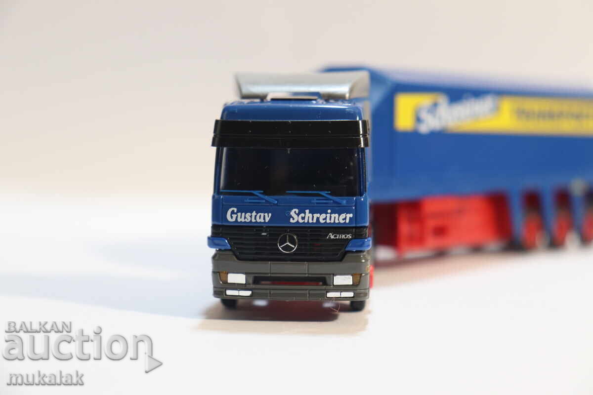 Delivery of AMW H0 1/87 MERCEDES TRUCK MODEL TRANSPORT OF GLASS