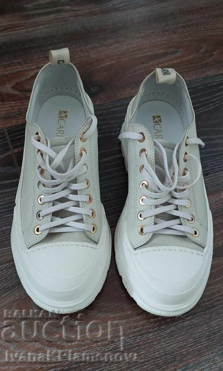 Licitație Pantofi damă mărimea 39, excelenți