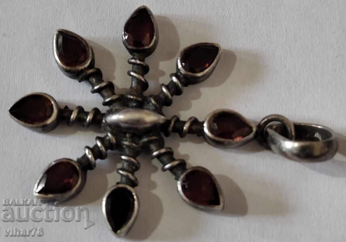 СРЕБЪРНА ВИСУЛКА С ГРАНАТ - 5 СРЕБЪРНА ВИСУЛКА С ГРАНАТ - 5