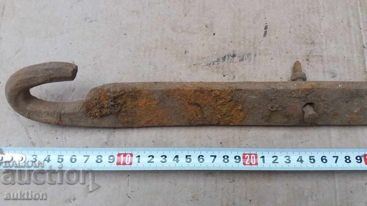 Delivery of OLD WROUGHT HOOK, CHENGEL