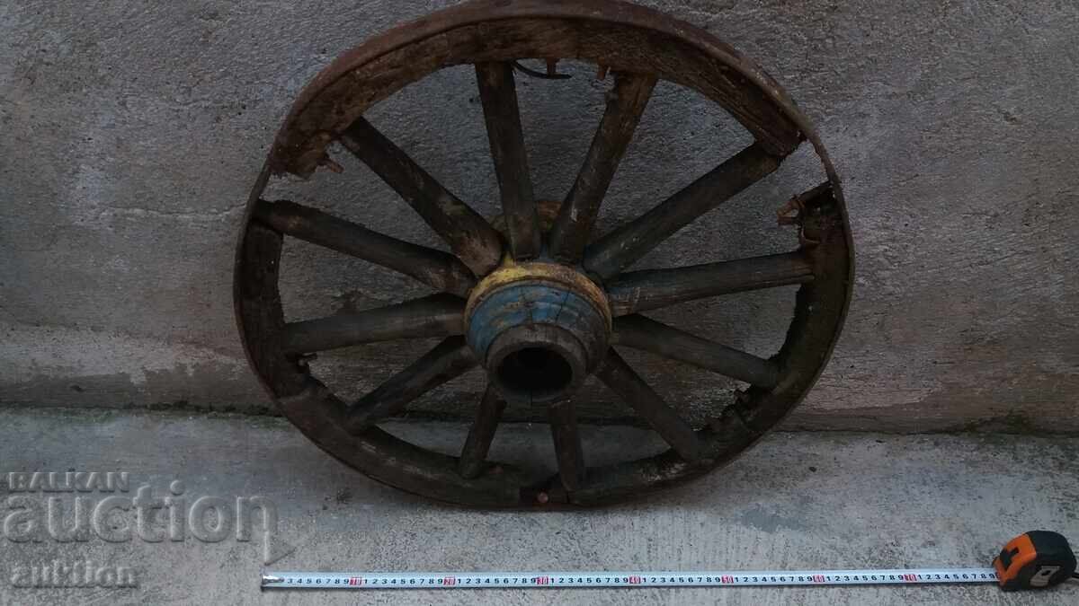 Auction  OLD CART WHEEL - WOOD