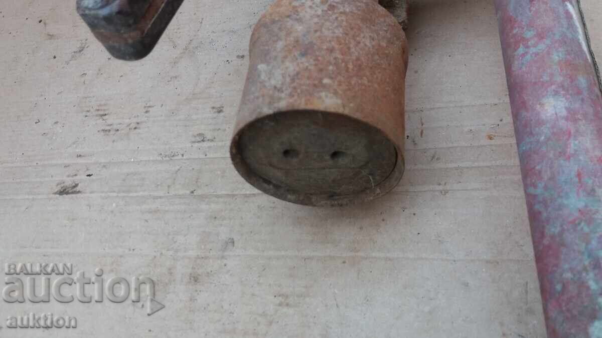 ΠΑΛΙΟ ΠΡΕΣΑ, ΧΕΙΡΟΚΙΝΗΤΗ - 5