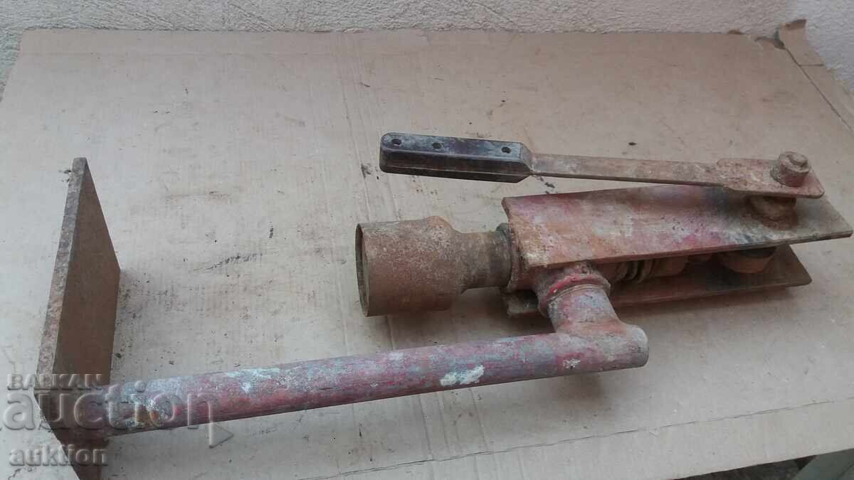 ΠΑΛΙΟ ΠΡΕΣΑ, ΧΕΙΡΟΚΙΝΗΤΗ - 6