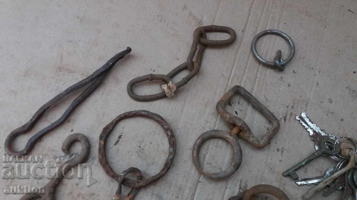 ЛОТ СТАРИ КОВАНИ ЖЕЛЕЗА с цена 4.99 лв. | € 2.55 ЛОТ СТАРИ КОВАНИ ЖЕЛЕЗА с цена 4.99 лв. | € 2.55