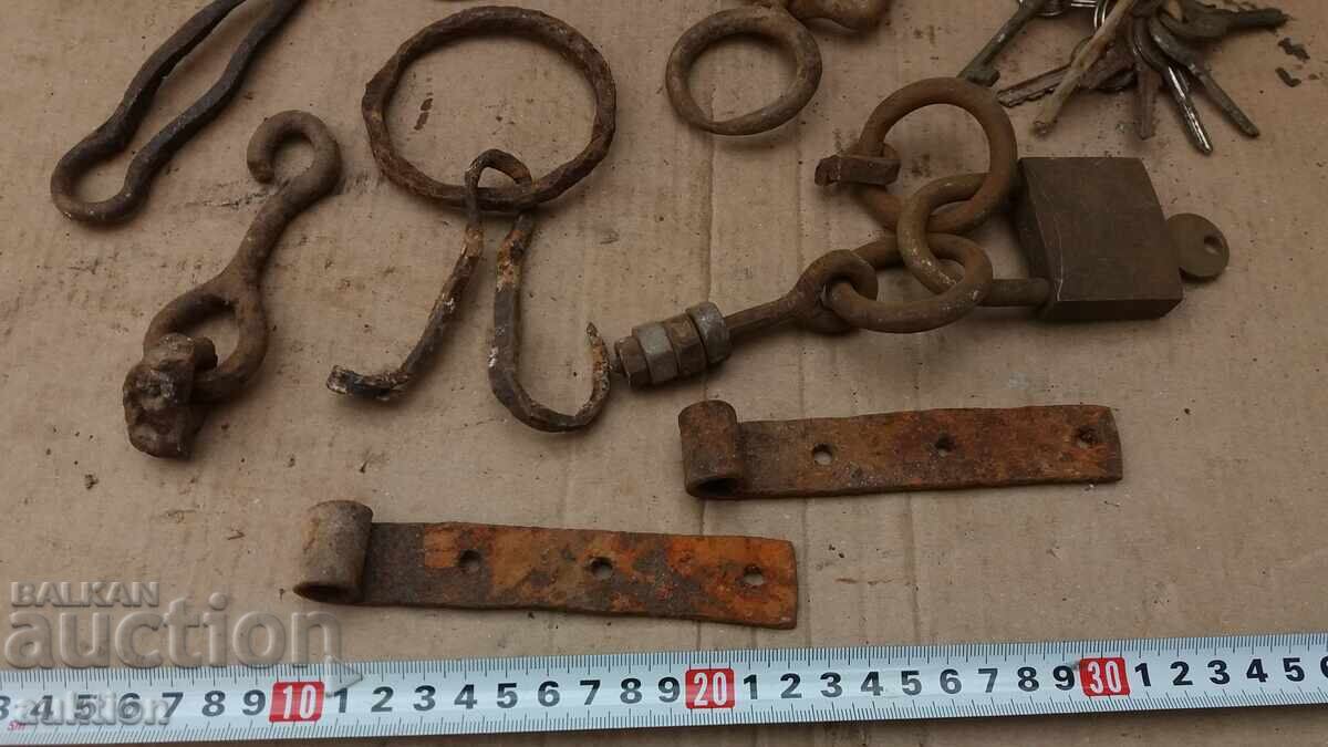 Доставка на ЛОТ СТАРИ КОВАНИ ЖЕЛЕЗА Доставка на ЛОТ СТАРИ КОВАНИ ЖЕЛЕЗА