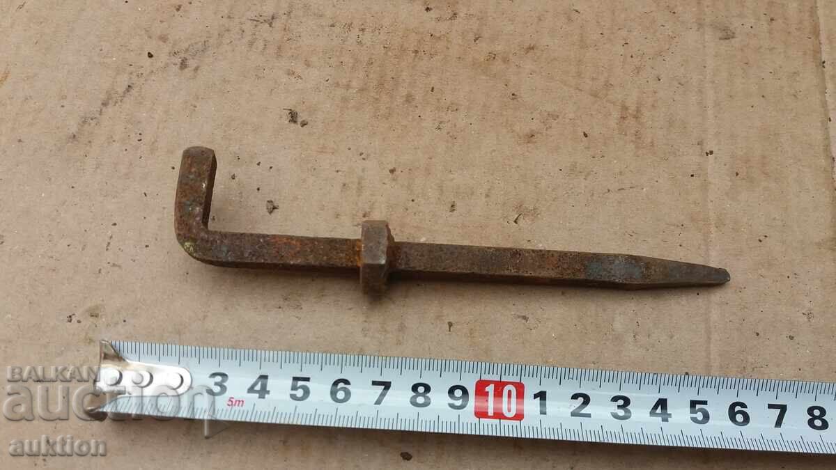 Аукцион СТАРО КОВАНО ЖЕЛЯЗО - ПИРОН