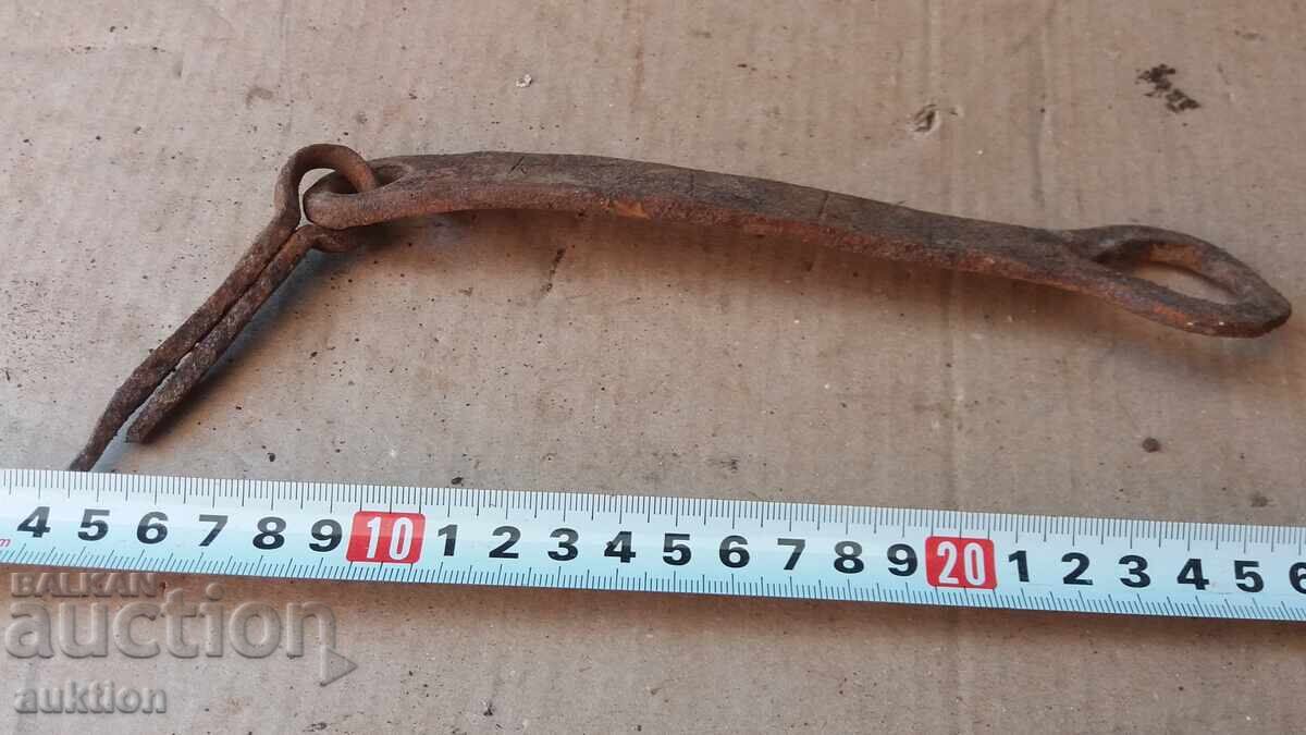 OLD WROUGHT GATE LOCK - 6