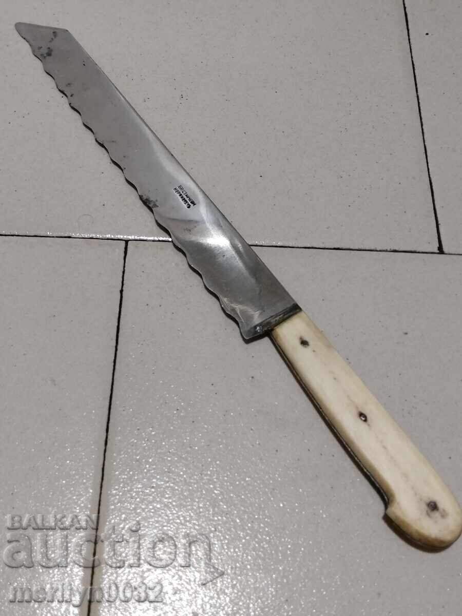 Cuțit vechi Frații Stanchevi, mâner de corn de cerb cu preț 98.00 BGN | € 50.11