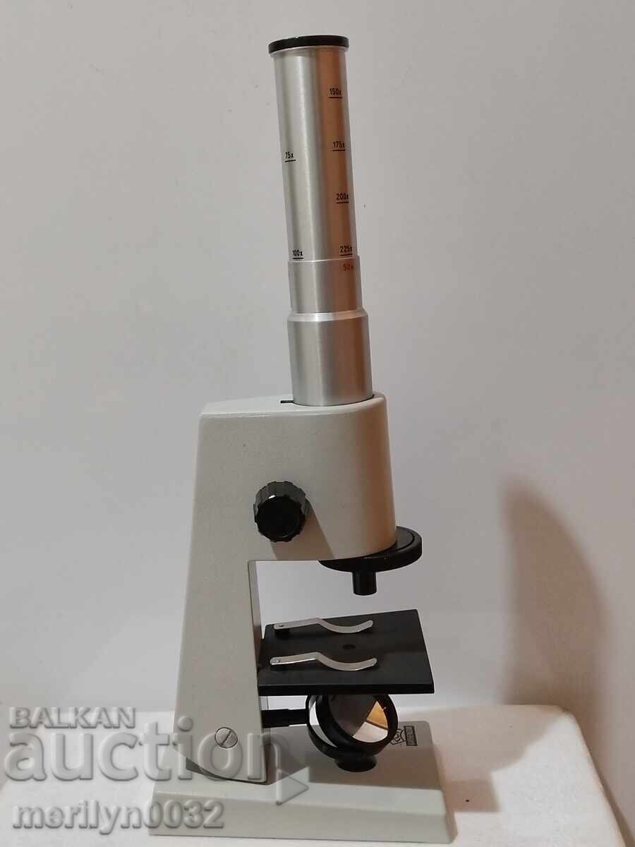 Microscop Carl Zeiss DDR Rathenow model C cu preț 125.00 BGN | € 63.91