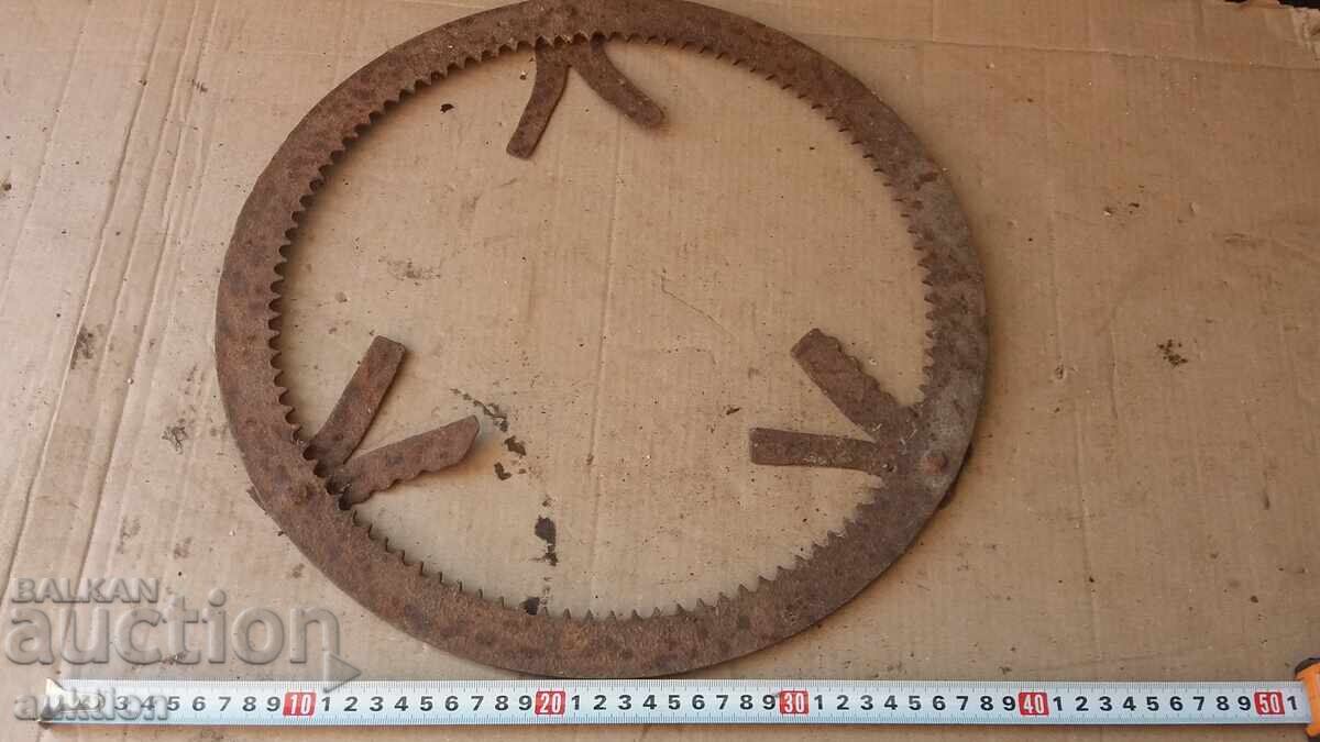 ΠΑΛΙΑ ΣΙΔΕΡΕΝΙΑ ΠΙΡΟΣΤΙΑ, ΒΑΣΗ με τιμή 3.99 BGN | € 2.04