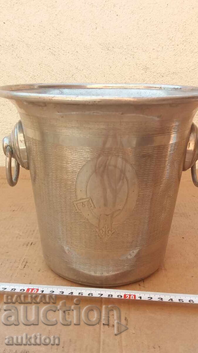 Αριστοκρατική Μασίφ Χάλκινη Λειψανοθήκη με Μονογράμμα