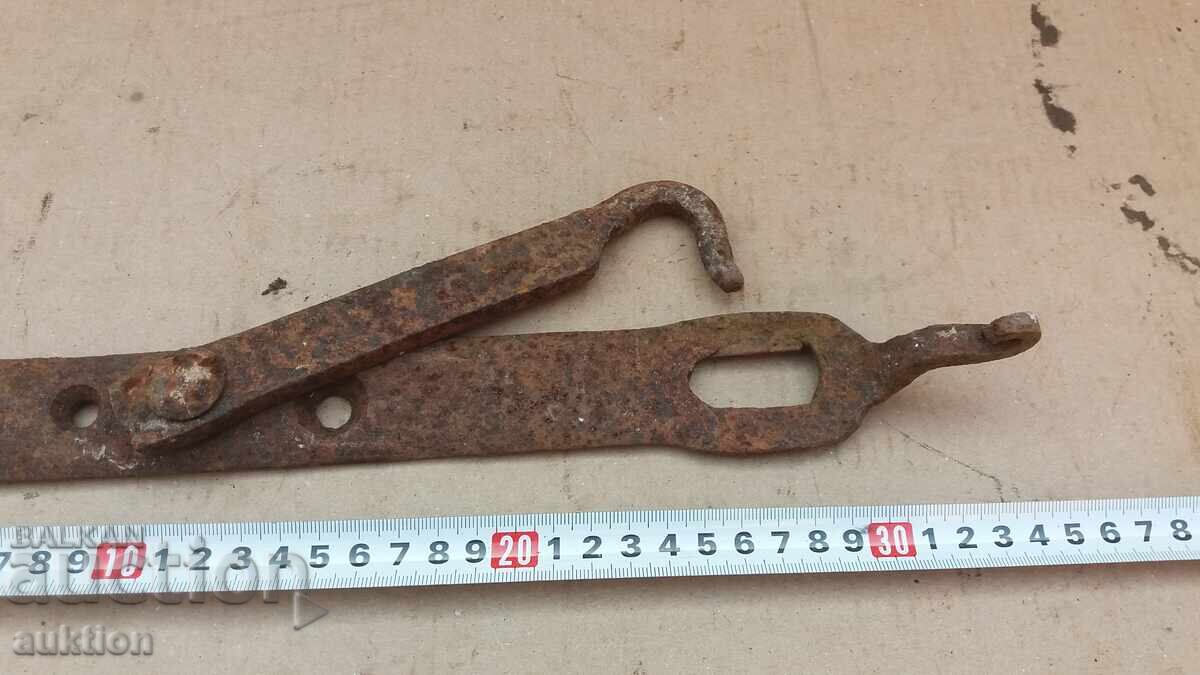 КОВАНА ВЪЗРОЖДЕНСКА ЗАКЛЮЧАЛКА ЗА ПОРТА - 5