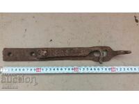 КОВАНА ВЪЗРОЖДЕНСКА ЗАКЛЮЧАЛКА ЗА ПОРТА